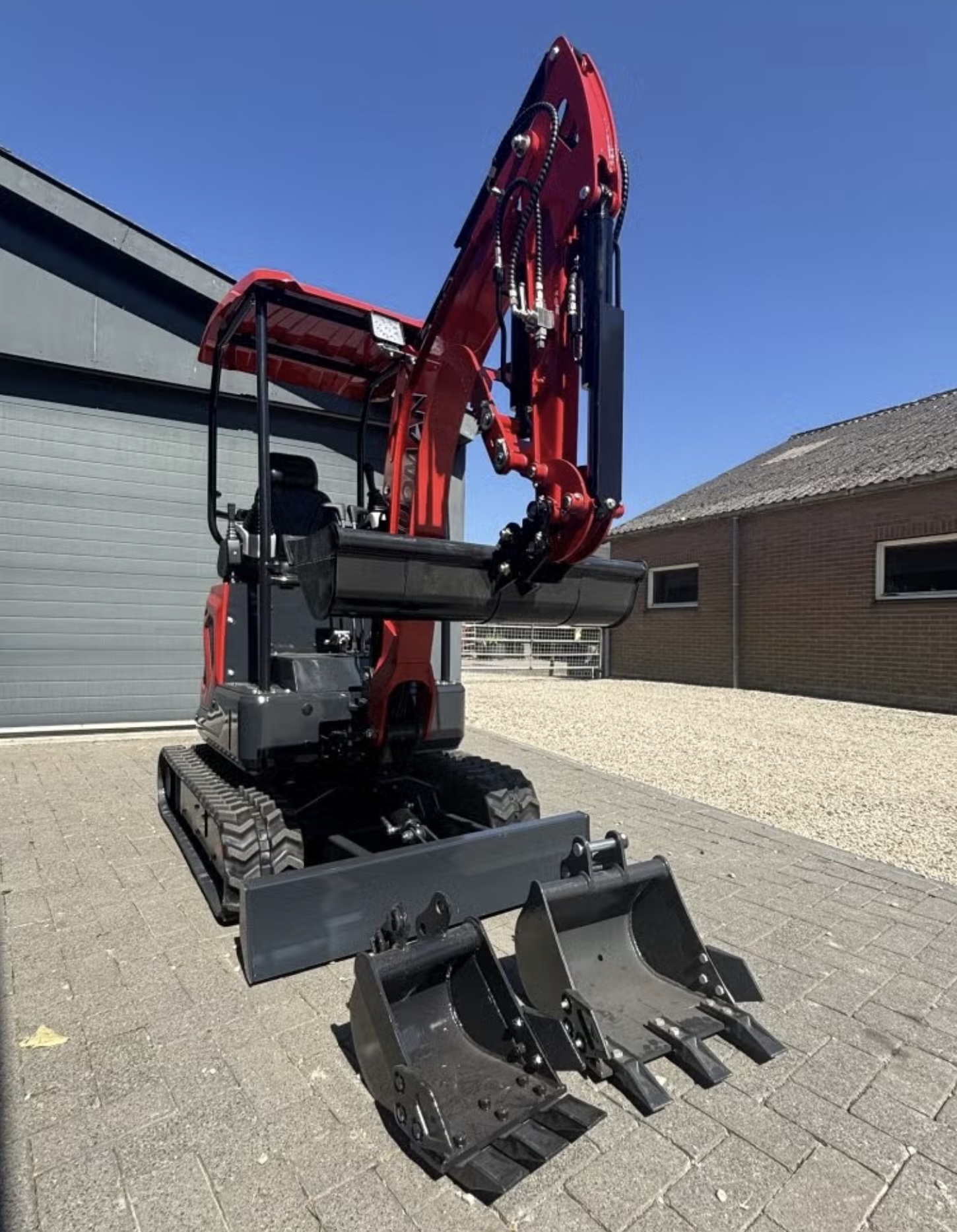 Minigraver nuoman 1.8ton